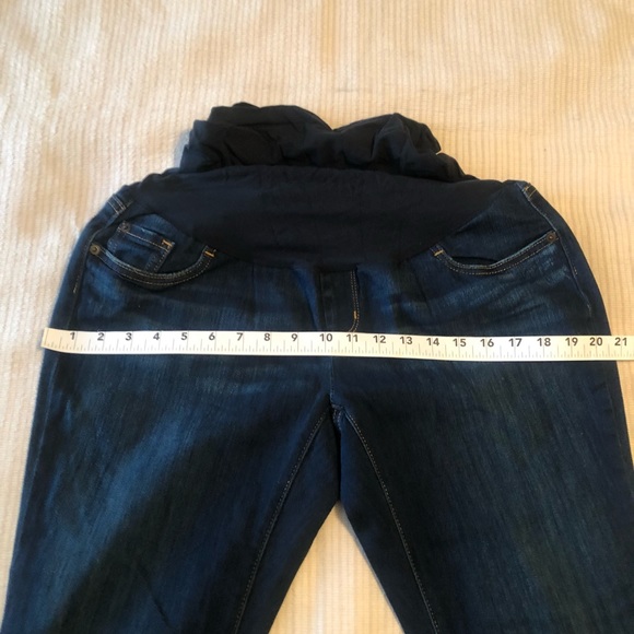 A pea in the pod maternity jeans size large - Picture 4 of 8